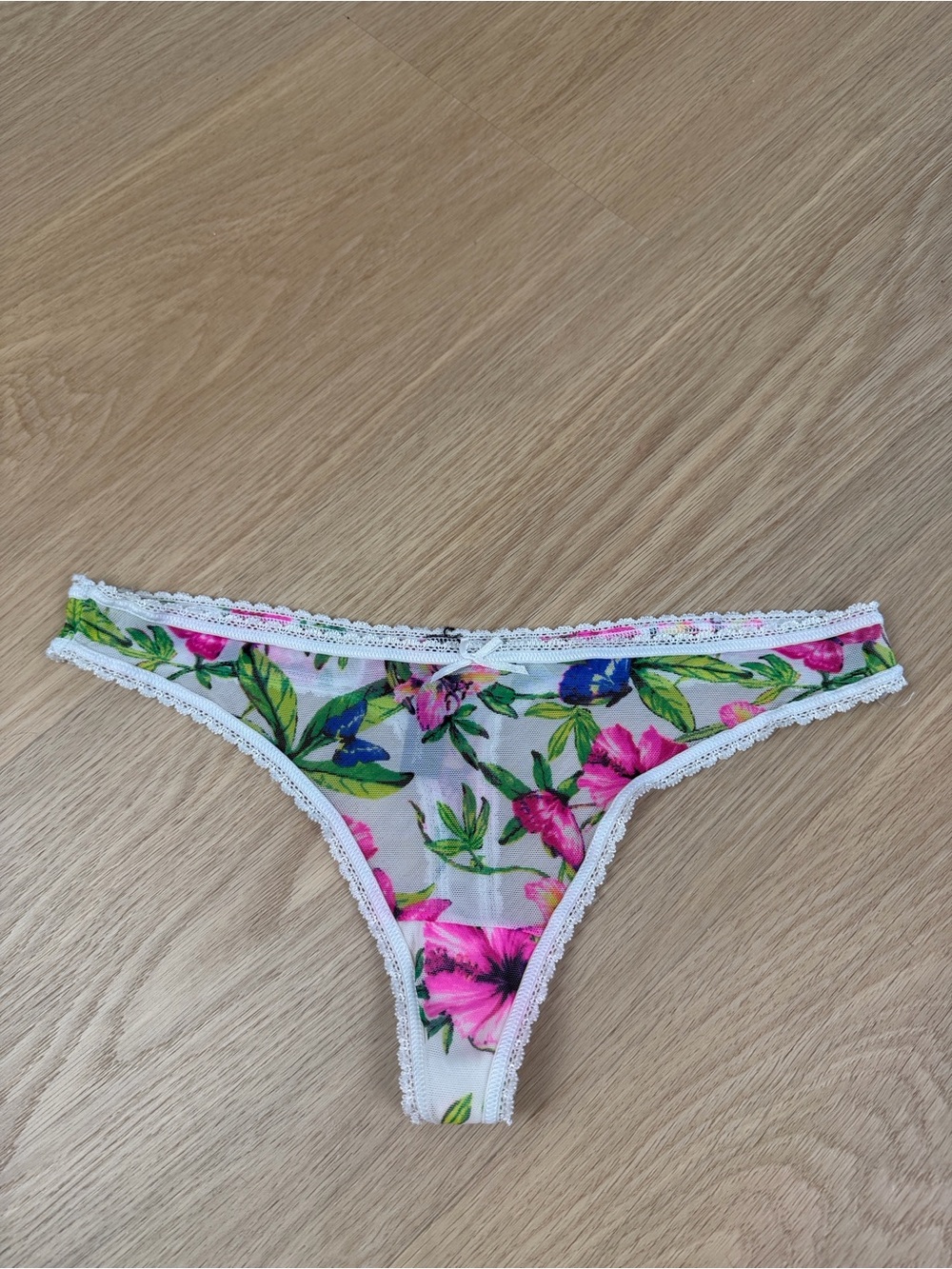 Smart & Sexy Mesh Floral Thong Panty S